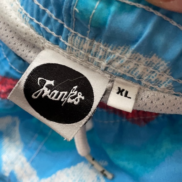 Frank’s Australia men’s swim XL - Picture 2 of 4